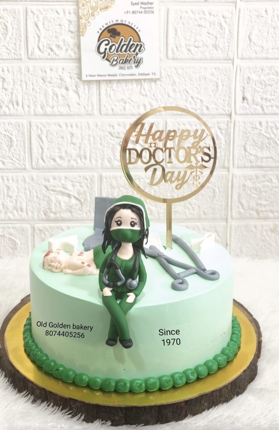 Roka Floral Cake by Golden Bakery Siddipet